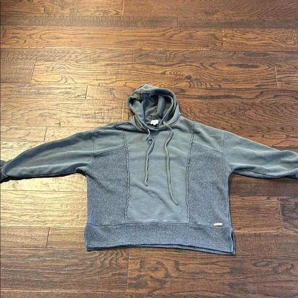 Men's large BKE grey Hoodie trendy, like new worn once - Picture 5 of 8